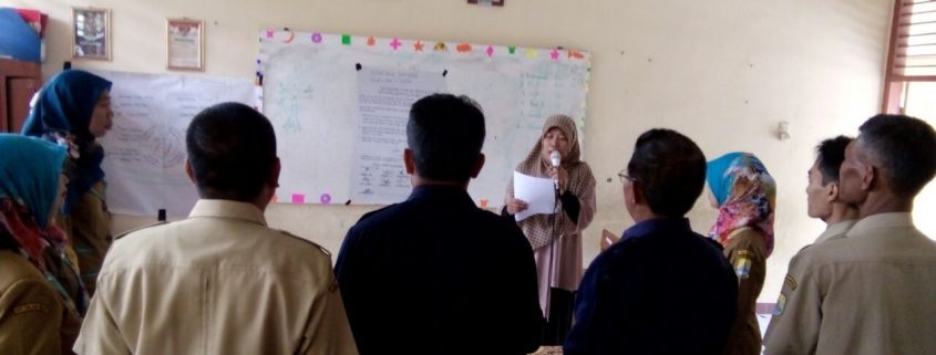 Menjadi Guru Idola